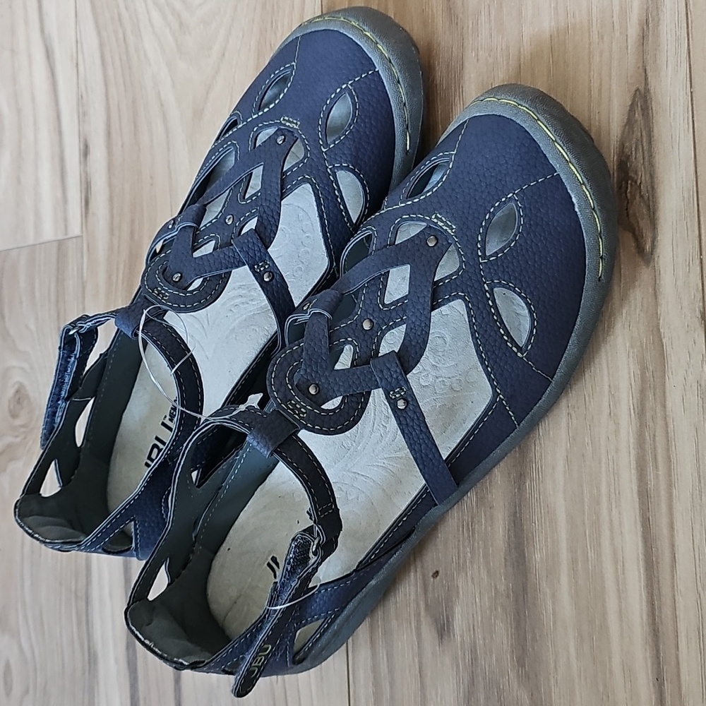 JBU Women's Navy Flats with Cutout Design  Size 7.5 M